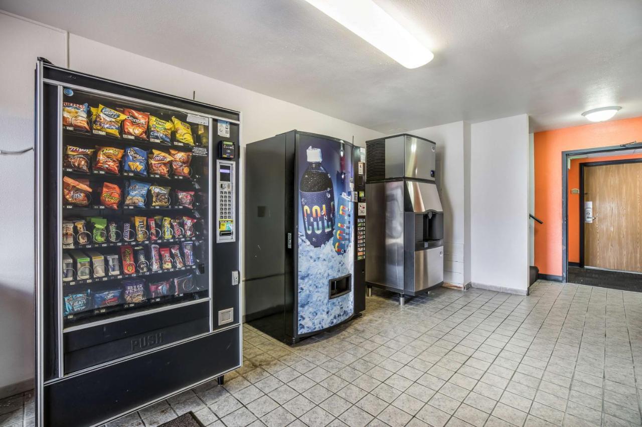 Motel 6-Madison, Wi - East 외부 사진
