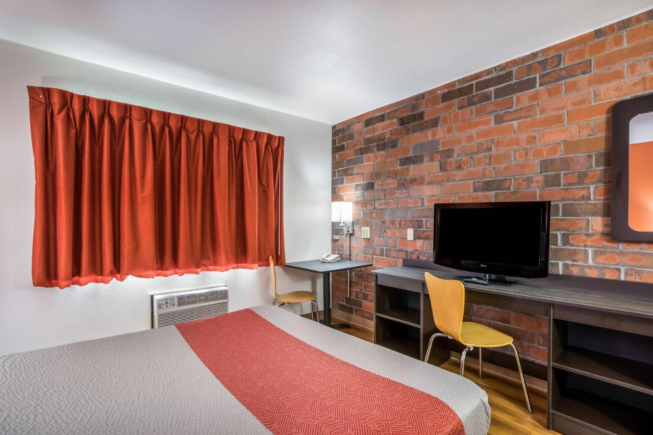 Motel 6-Madison, Wi - East 외부 사진