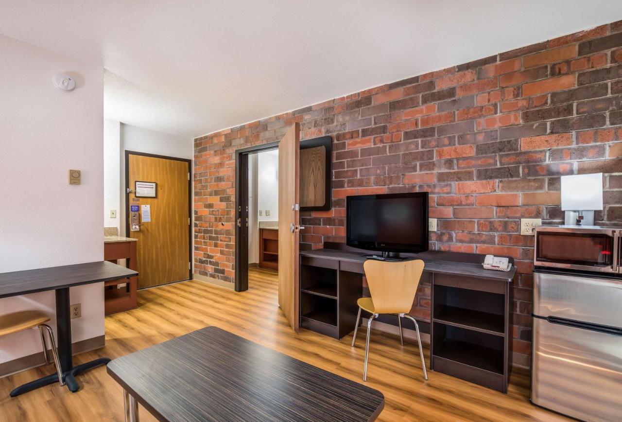 Motel 6-Madison, Wi - East 외부 사진